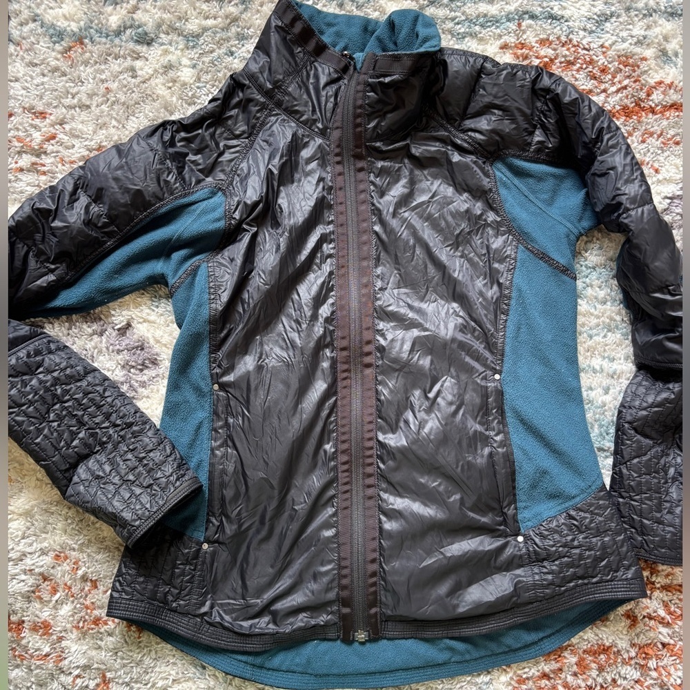 Lululemon Run Bundle Up Jacket Blue Black Full Zip Women’s - Picture 2 of 7